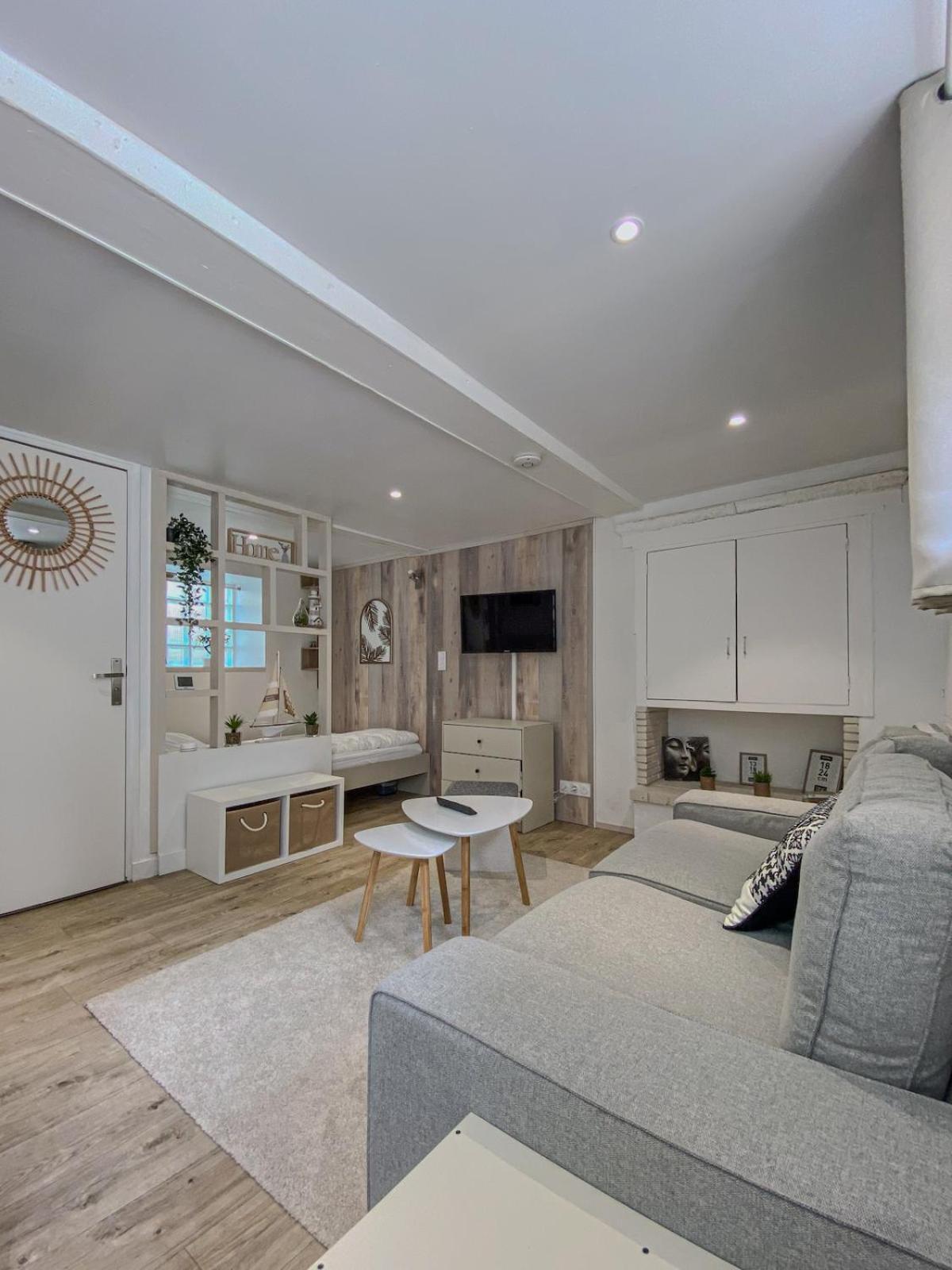 Le Nid Du Bourg Moderne - Renove - Centre Apartment